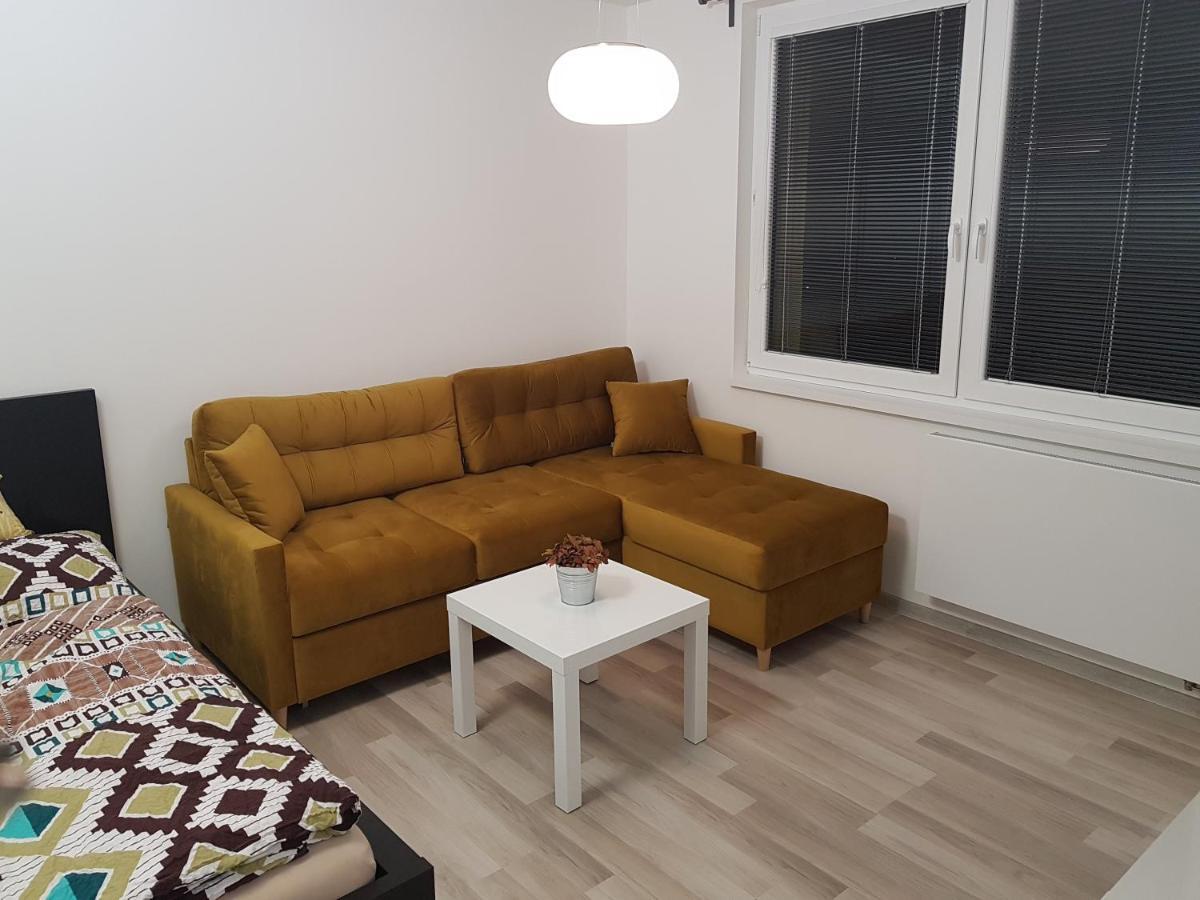 1+1 Znojmo Lägenhet Exteriör bild